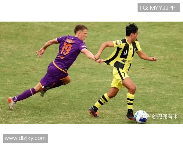 山口雷诺迎战金泽塞维期待精彩对决双方全力争胜展现足球魅力
